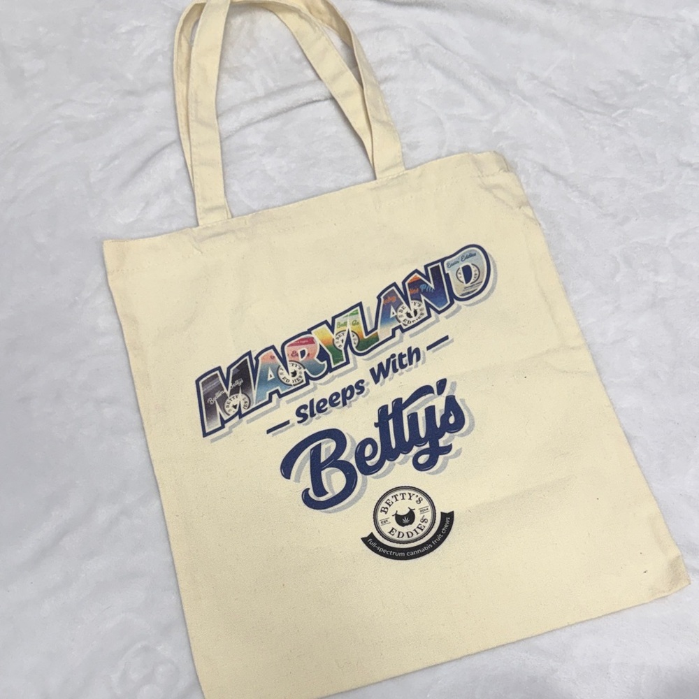 Cream Graphic Betty’s Eddie’s Tote Bag